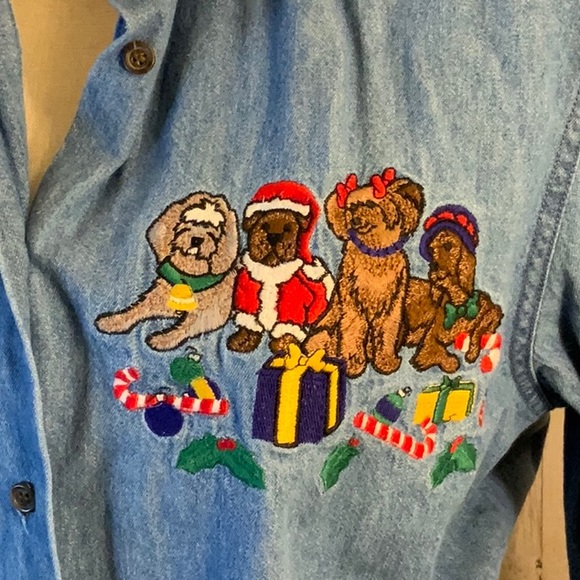 Kate Scott denim holiday dog button down. Size M - Picture 2 of 6